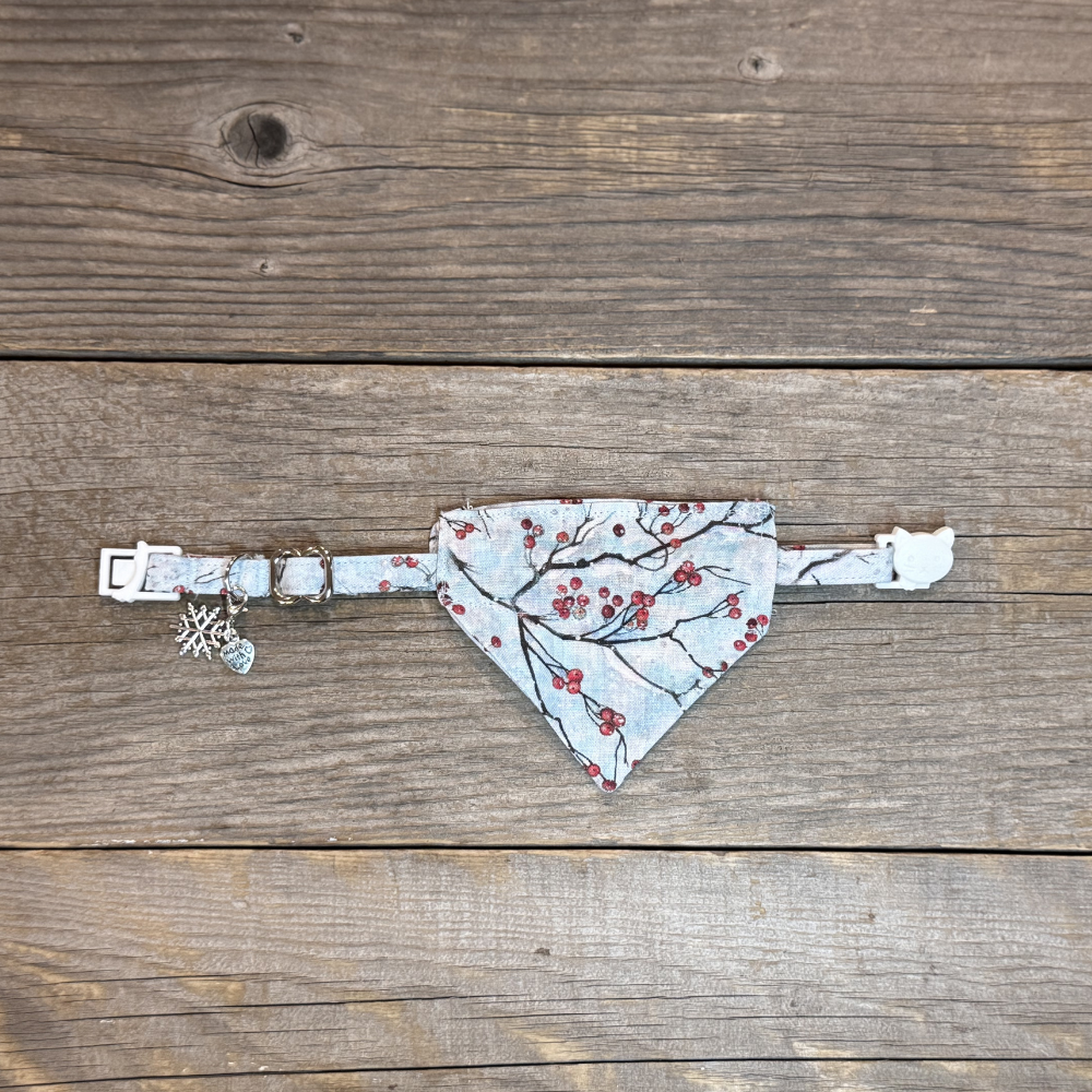 Winterberry Bliss- Cat Collar