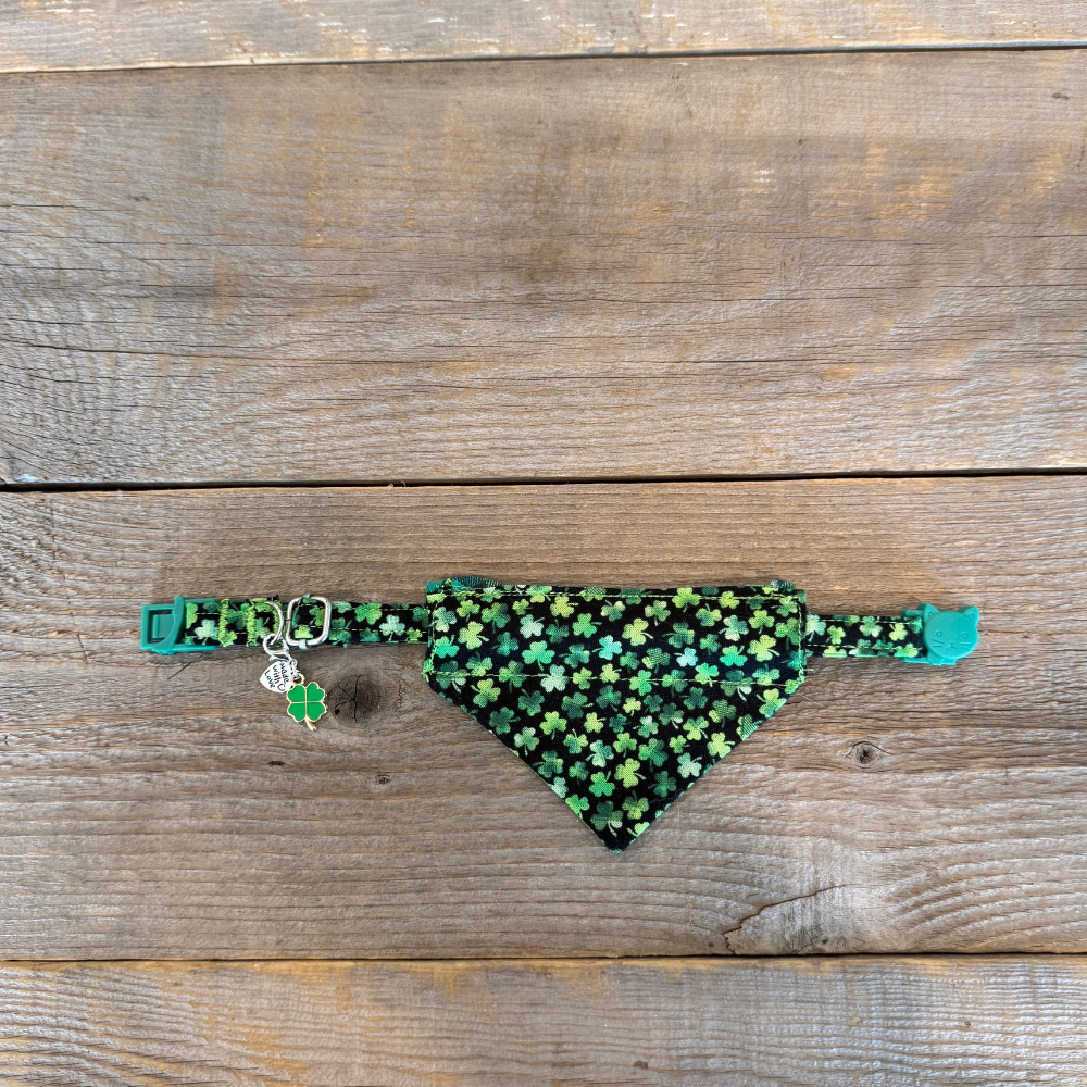 Double-Sided Cat Bandanna - Clover Confetti & Emerald Isle Plaid