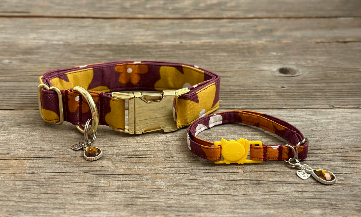 Groovy, Baby! -Dog Collar