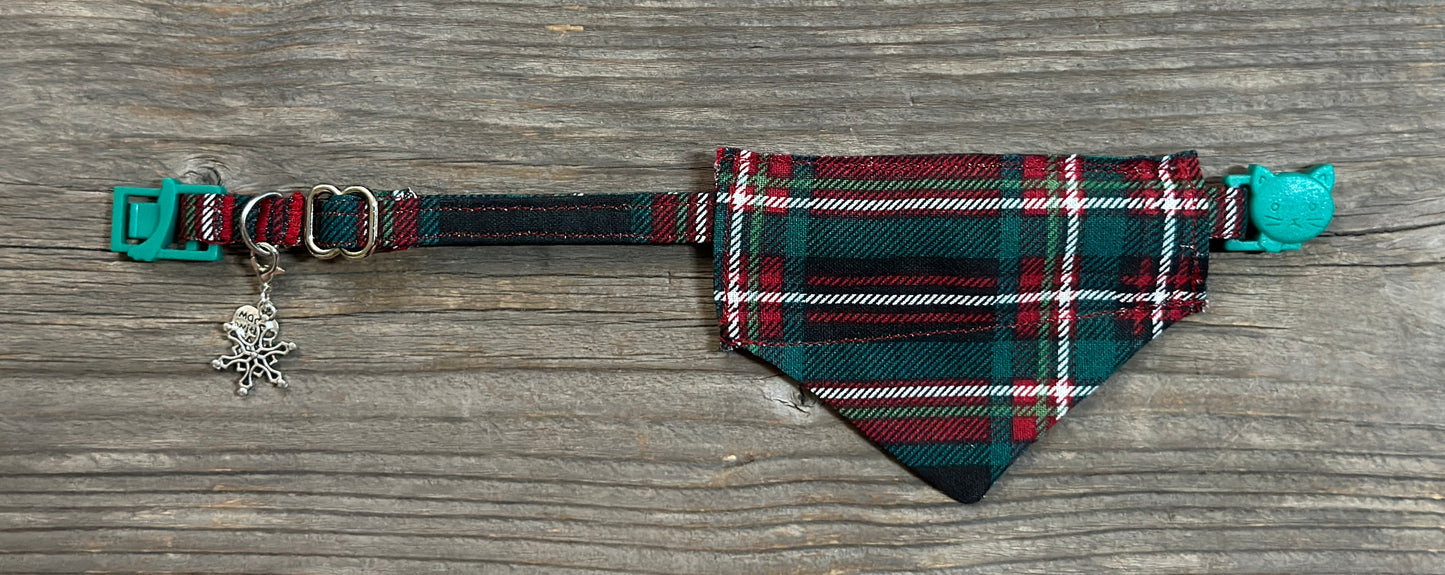 Double-Sided Cat Bandanna - Christmas at the Cabin & Peppermint Twist