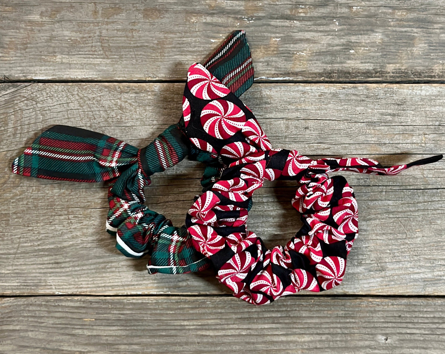 A Cozy Christmas Hair Tie/Scrunchie Set of 2