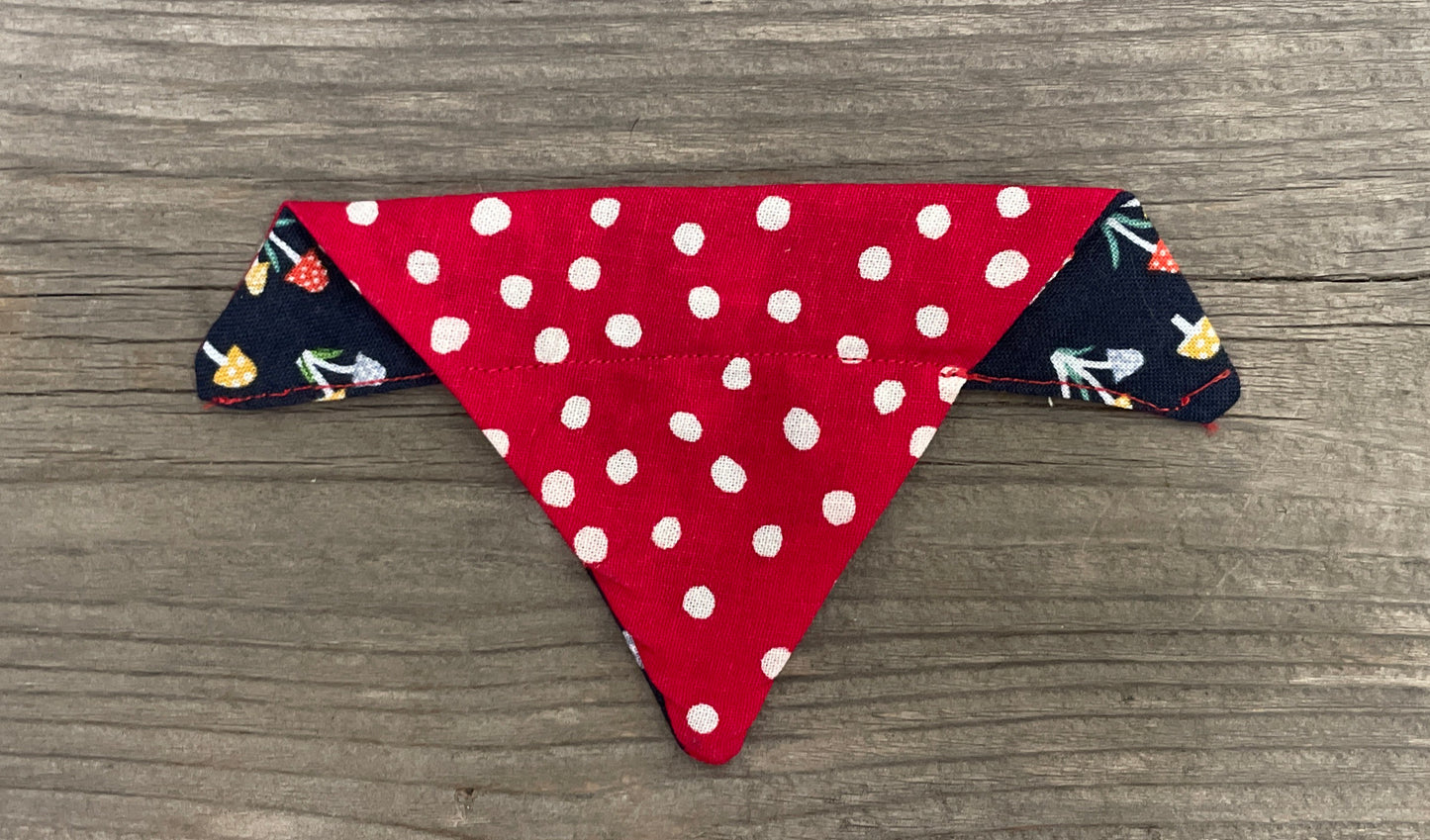 Double-Sided Cat Bandanna -Into the Rabbit Hole & Minnie Polka