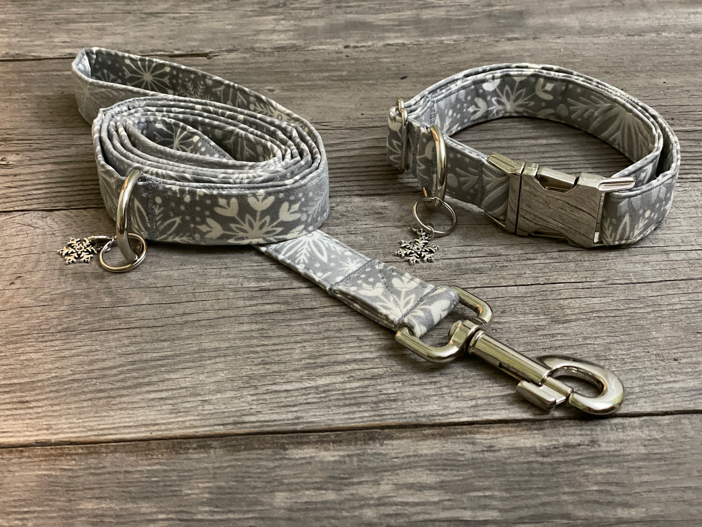 New-Fallen Snow -Dog Leash