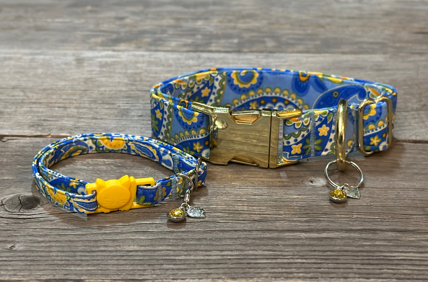 Paws-ley - Cat Collar