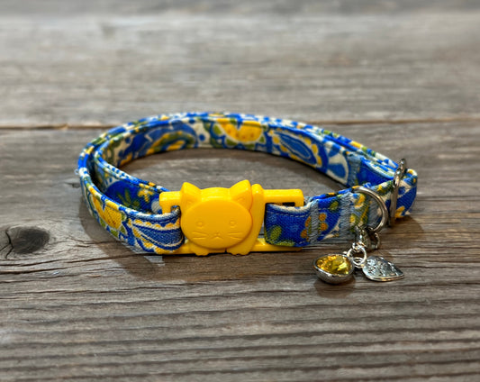 Paws-ley - Cat Collar