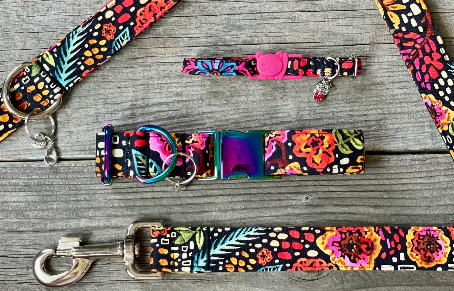 Groovin' in the Garden - Cat Collar