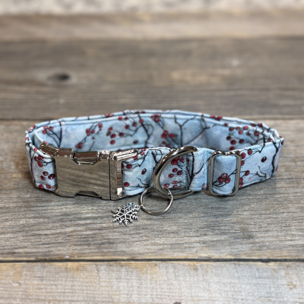 Winterberry Bliss -Dog Collar