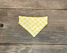 Load image into Gallery viewer, Cat Bandanna - Limoncello &amp; Lemon Drop
