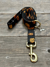 Load image into Gallery viewer, Pumpkin Palooza -Dog Leash
