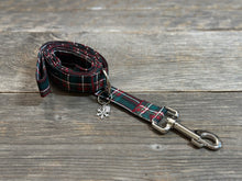 Load image into Gallery viewer, Christmas at the Cabin -Dog Leash
