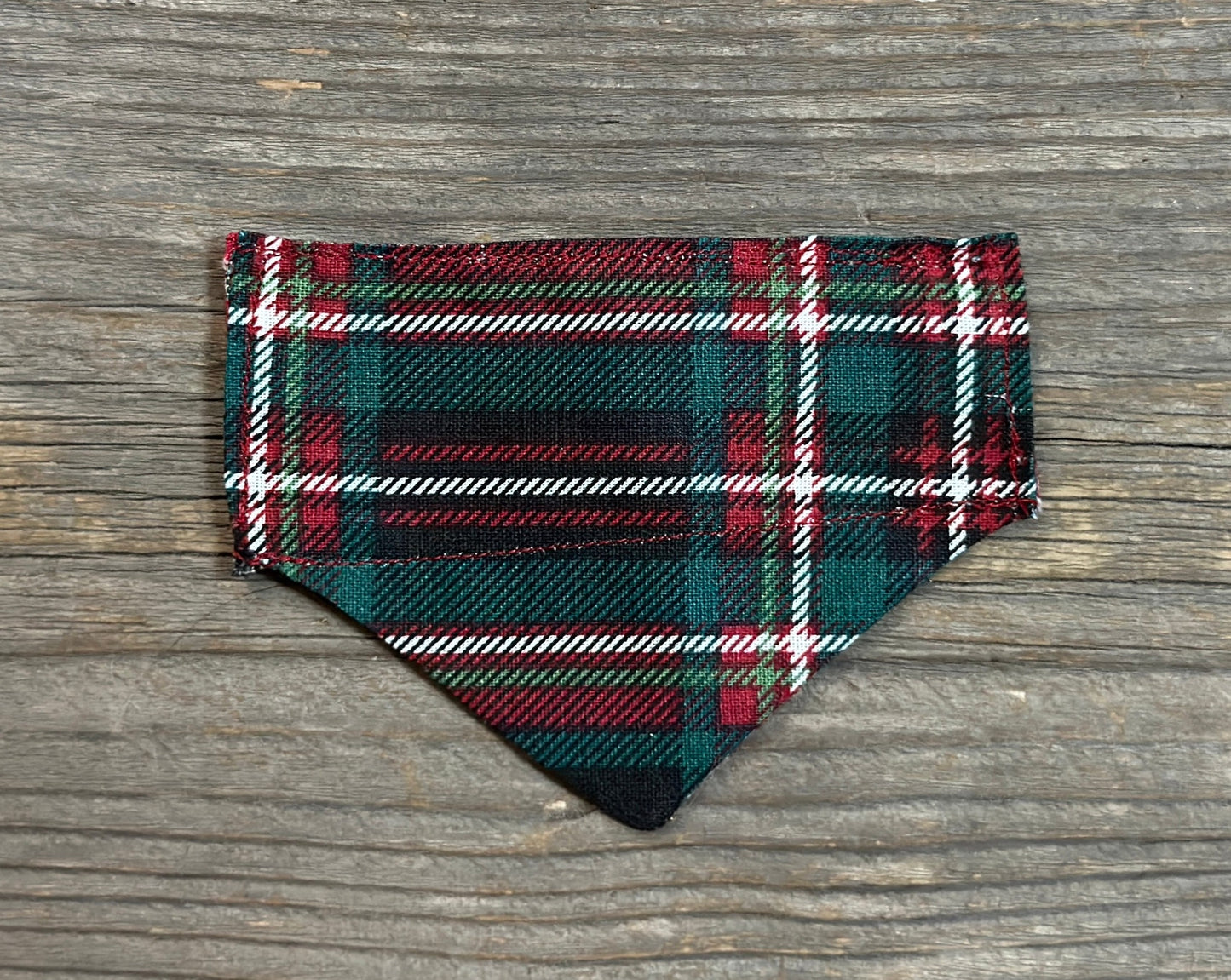 Double-Sided Cat Bandanna -  Peppermint Twist & Christmas at the Cabin