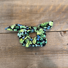 Load image into Gallery viewer, St. Patrick&#39;s Day Hair Tie/Scrunchie Set of 3
