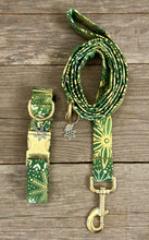 Load image into Gallery viewer, &#39;Tis the Season -Dog Leash
