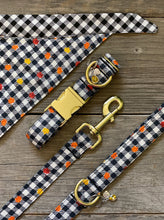 Load image into Gallery viewer, Double-Sided Dog Bandanna - A Picnic in Fall &amp; 50&#39;s Diner
