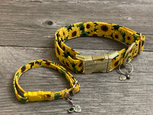 Load image into Gallery viewer, Fields Of Sunshine -Dog Collar
