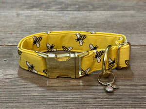 Buzz Worthy -Dog Collar